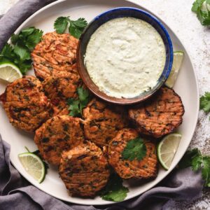 Salmon cakes featured image.